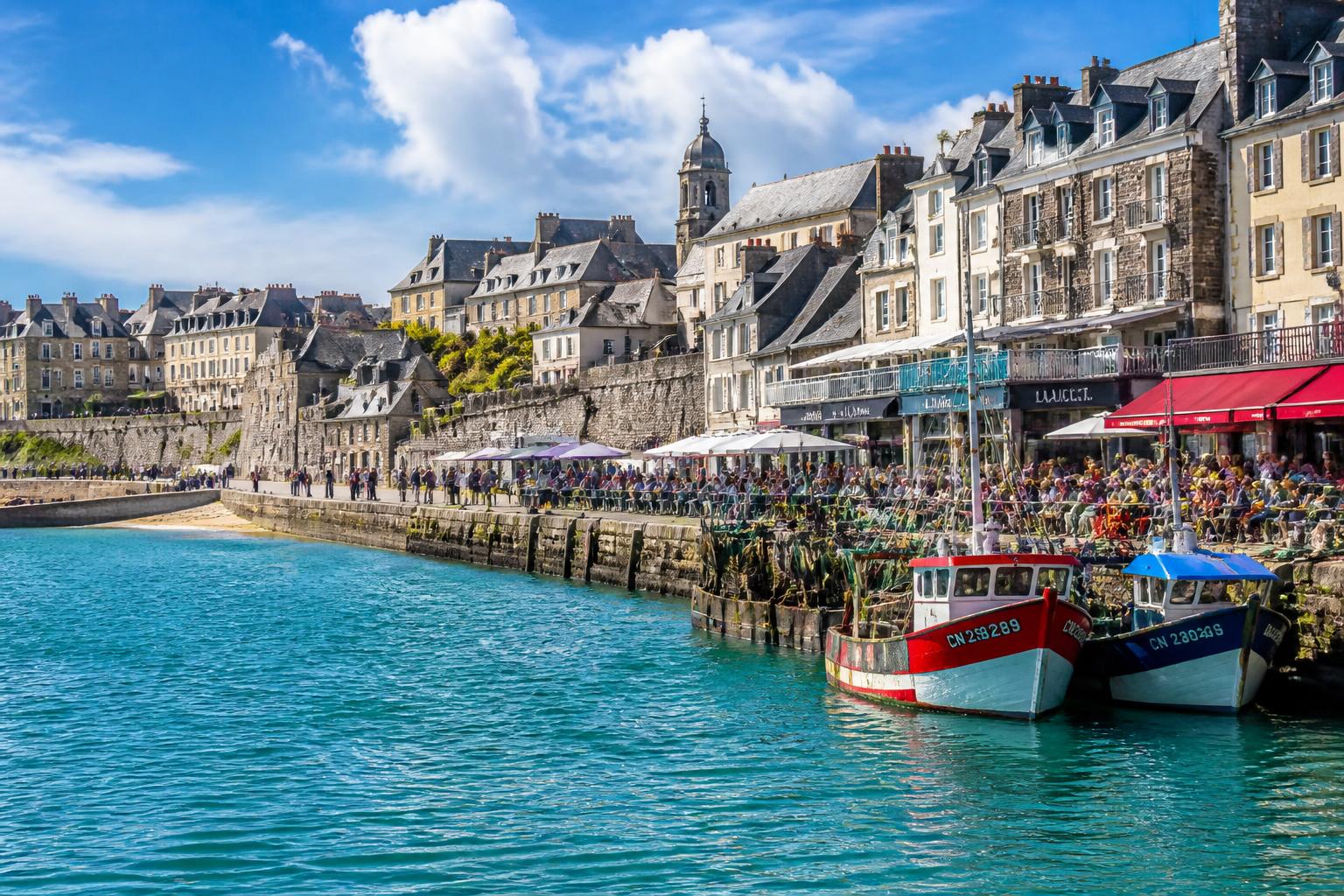 découvrez les meilleures activités à granville pour profiter de la mer, explorer le port animé et flâner dans le centre historique riche en charme.